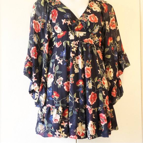 NWOT Betsy Johnson Floral dress. - Picture 6 of 11